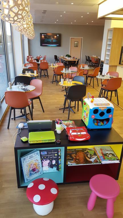 Ibis Styles Guyancourt Versailles Eksteriør billede