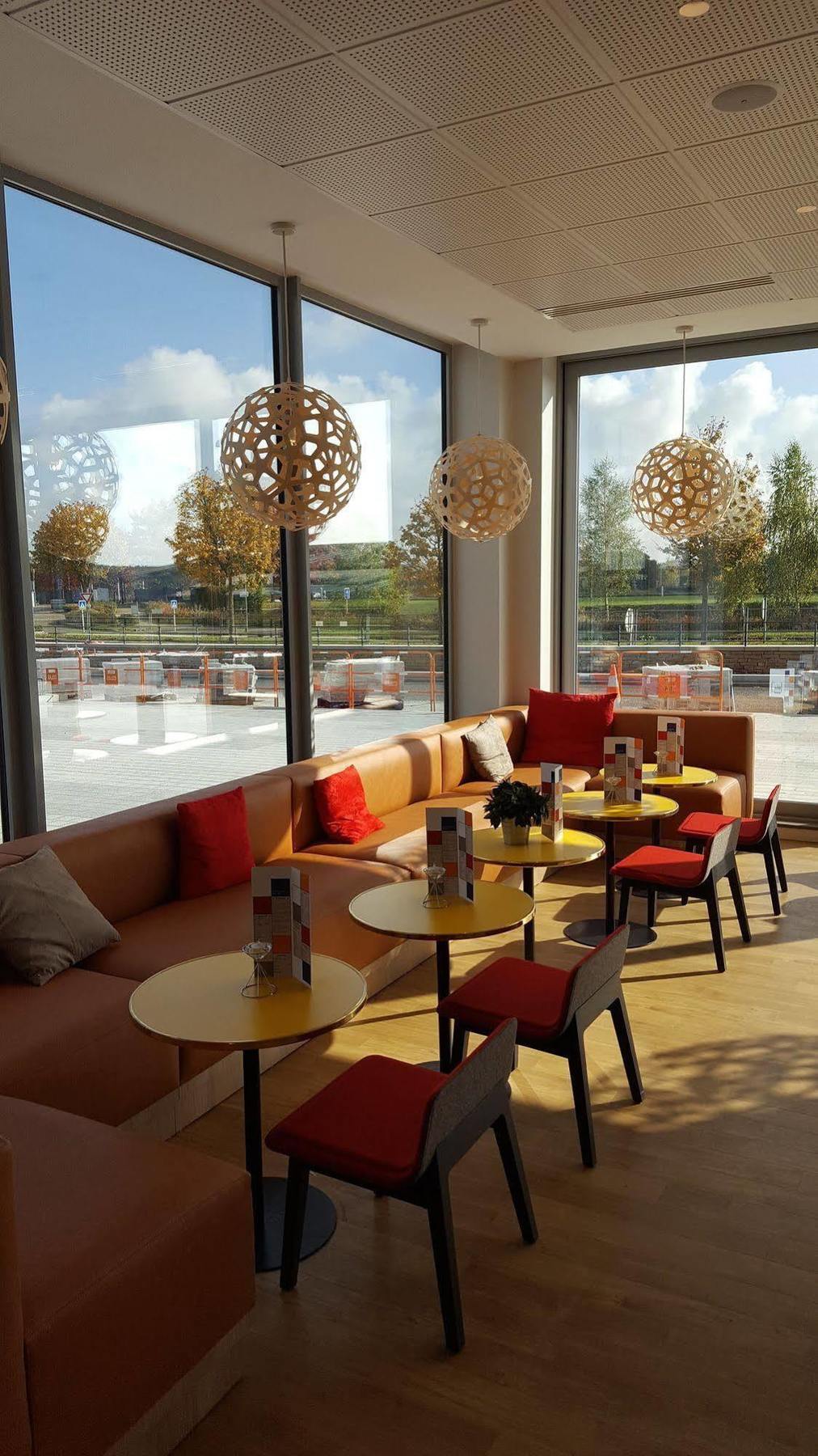 Ibis Styles Guyancourt Versailles Eksteriør billede