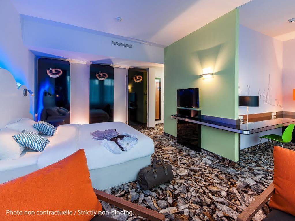 Ibis Styles Guyancourt Versailles Eksteriør billede