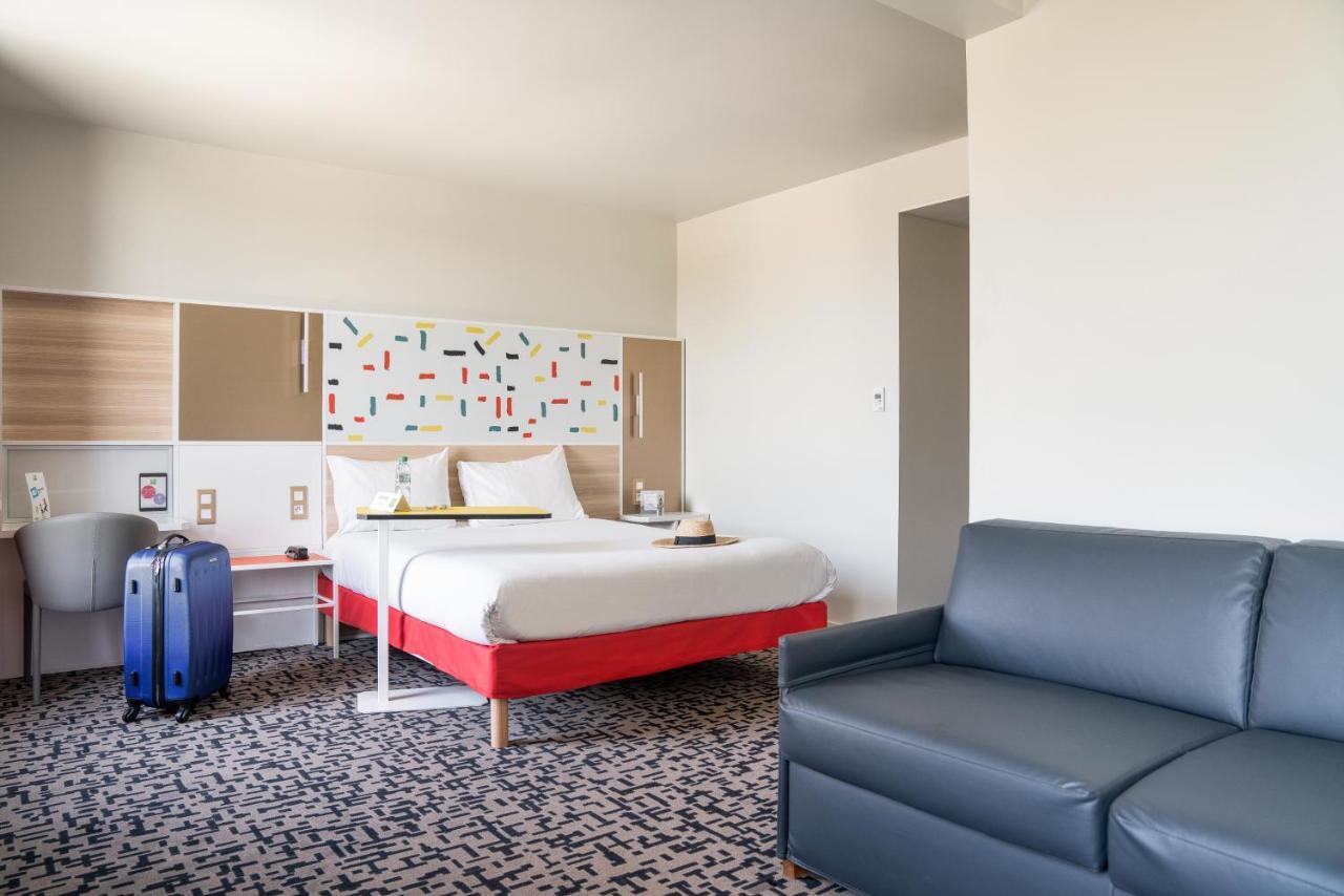 Ibis Styles Guyancourt Versailles Eksteriør billede